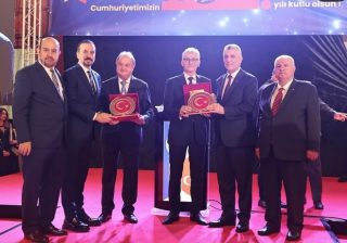 Romanya-Türkiye Ticaret ve Sanayi Odası Galası, Türkiye Cumhuriyeti’nin 102. kuruluş yıl dönümü ve Romanya-Türkiye arasındaki 147 yıllık diplomatik ilişkileri kutladı