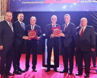 Romanya-Türkiye Ticaret ve Sanayi Odası Galası, Türkiye Cumhuriyeti’nin 102. kuruluş yıl dönümü ve Romanya-Türkiye arasındaki 147 yıllık diplomatik ilişkileri kutladı